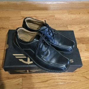 Mens black Docker dress shoes. Size 7